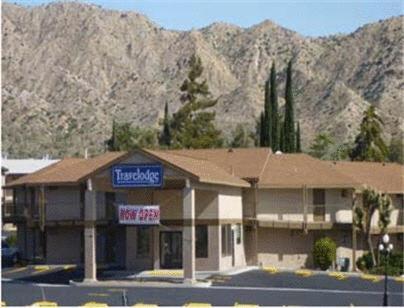 Travelodge Inn & Suites By Wyndham Yucca Valley/Joshua Tree Esterno foto