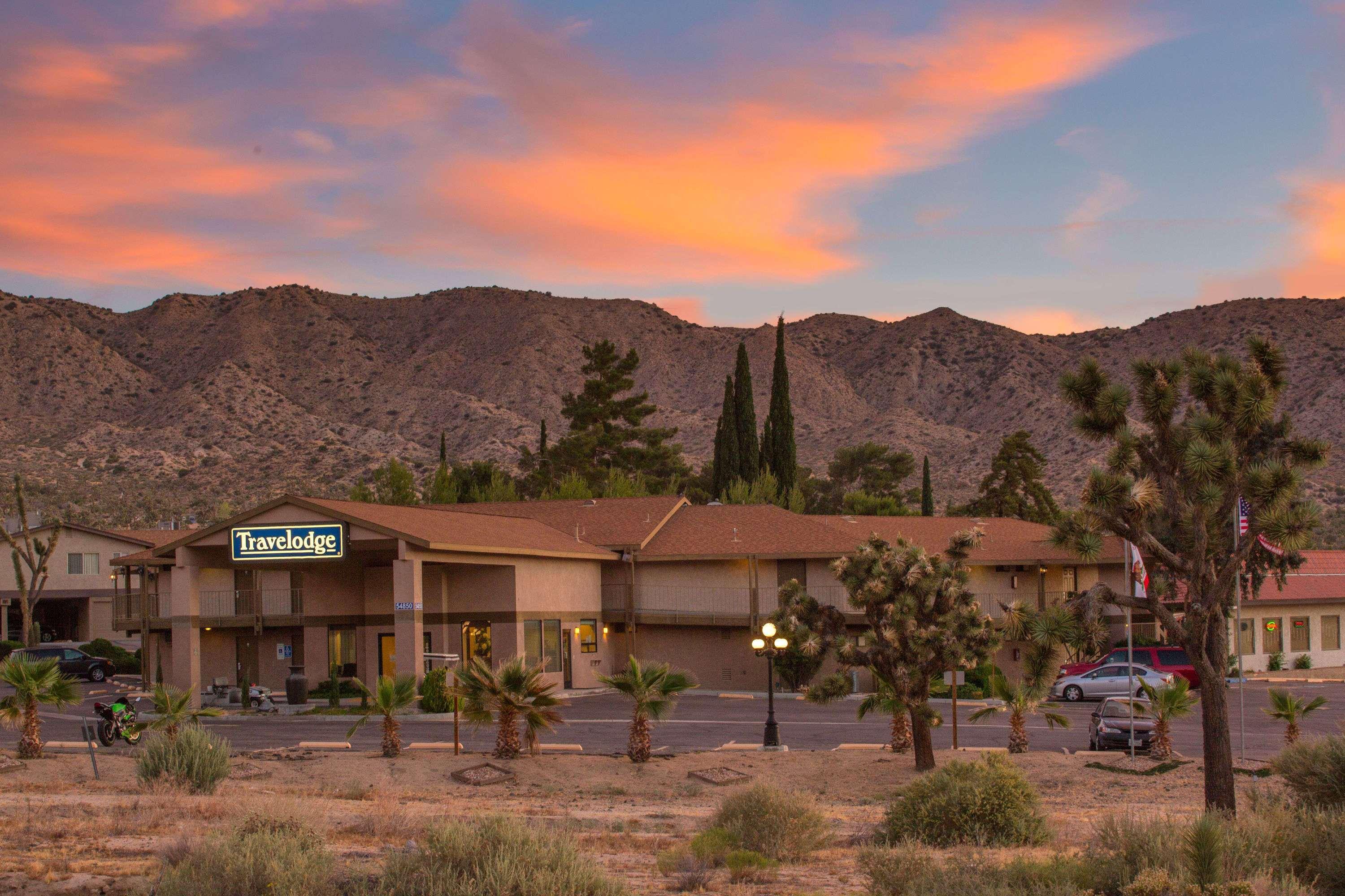 Travelodge Inn & Suites By Wyndham Yucca Valley/Joshua Tree Esterno foto